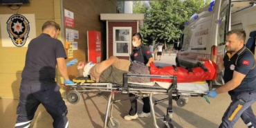 Traktörün ezdiği çiftçi ağır yaralandı