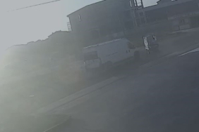 Triportör ile panelvan minibüs çarpıştı: 2 yaralı