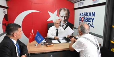 Türkiye’de ilk...Büyükşehir Belediye Başkanı makamını ilçeye taşıdı