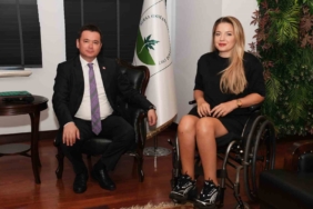 Türkiye’nin ilk engelli kadın pilotundan bir ilk daha