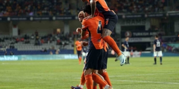 UEFA Konferans Ligi 2. Ön Eleme Turu: Başakşehir: 4 - La Fiorita: 0 (İlk yarı)