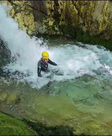 Uludağ’ın şelalelerine girmek yürek istiyor