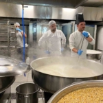 Ümraniye’de aşure kazanları kaynamaya başladı