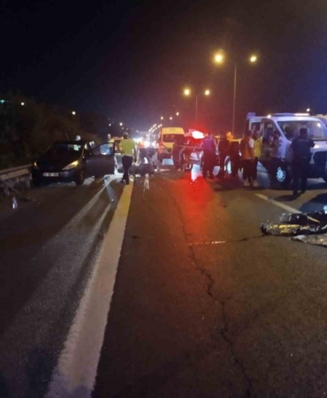 Ümraniye’de otomobile çarpan motosikletin sürücüsü hayatını kaybetti