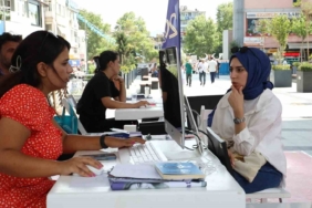 Üniversite adayları için ücretsiz danışmanlık desteği