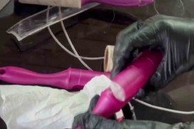 Uyuşturucuyu tüy toplama aparatının içerisine gizlemişler