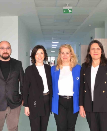 Uzmanlar beyin pili tedavisini ayrıntıları ile anlattı