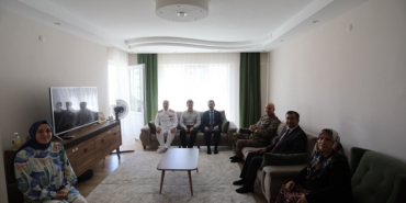 Vali Aktaş, 15 Temmuz Gazisi Mesut Karaman’ı ziyaret etti