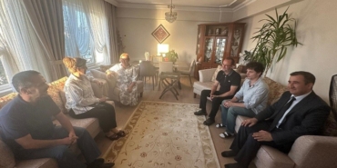 Vali Aktaş, koruyucu aileleri ziyaret etti