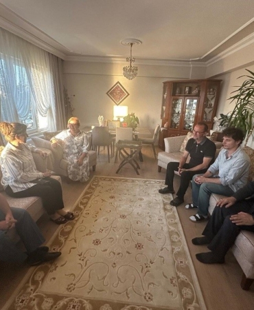 Vali Aktaş, koruyucu aileleri ziyaret etti