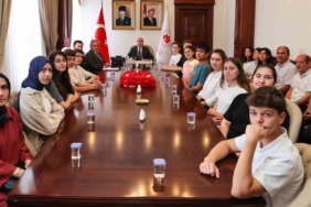 Vali Demirtaş, LGS birincilerini ağırladı