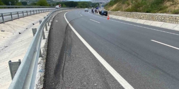 Yaklaşık 50 metre savrulduktan sonra durabildi