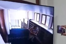 Yalova’da camiden ayakkabı hırsızlığı kamerada