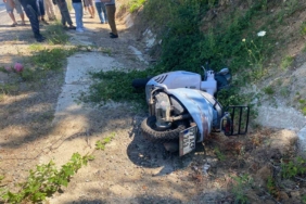 Yalova’da kamyona arkadan çarpan motosikletin sürücüsü hayatını kaybetti