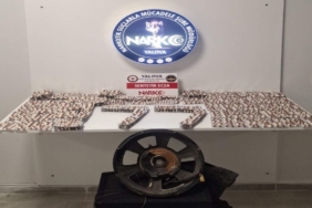 Yalova’da panelvanın ses sistemine zulalanmış uyuşturucu ele geçirildi