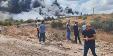 Yangına müdahale çalışmaları sürüyor: Birçok ilçeden itfaiye sevk edildi