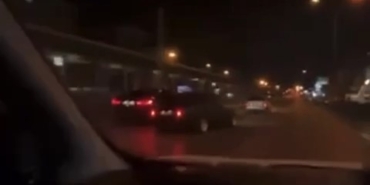 Yarışan araçlar trafikte dehşet saçtı