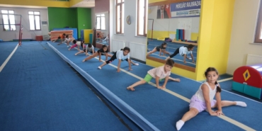 Yaz spor okullarında eğitim başladı