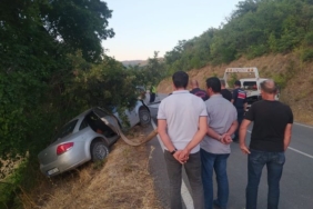 Yeğeninin cenazesine giderken kaza yaptı: 1 ölü, 2 yaralı