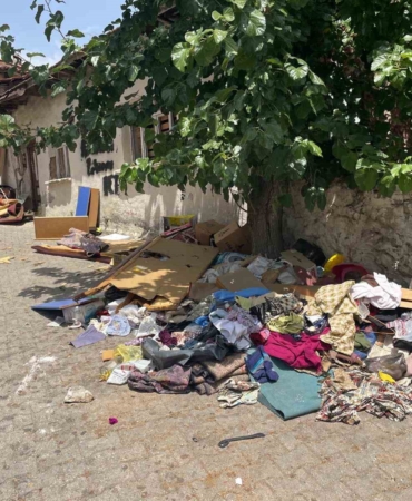 Yok artık dedirten olay, çöp evden neler çıktı neler