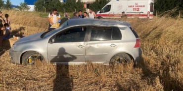 Yoldan çıkan otomobil tarlaya uçtu: 5 yaralı