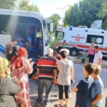 Yolun karşısına geçmek isteyen kadına otobüs çarptı