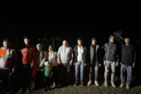 Yurt dışına kaçmaya çalışan 10 düzensiz göçmen yakalandı