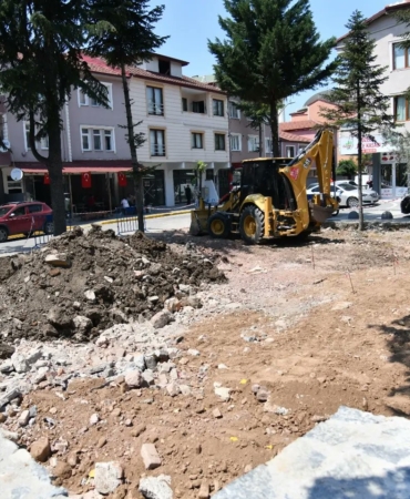 Yuvacık’a semt meydanı kazandırılıyor