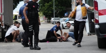 1 kişinin öldüğü 5 kişinin yaralandığı kavga güvenlik kamerasında