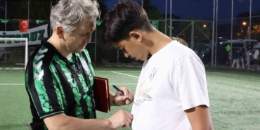 25 yıl sonra Kocaelispor’un anma etkinliğinde bir araya geldiler