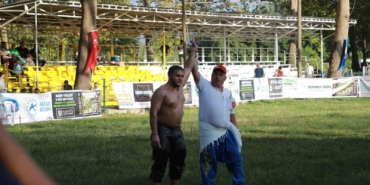 59. Akbalık Yağlı Güreşleri Başpehlivanı Serdar Yıldırım oldu