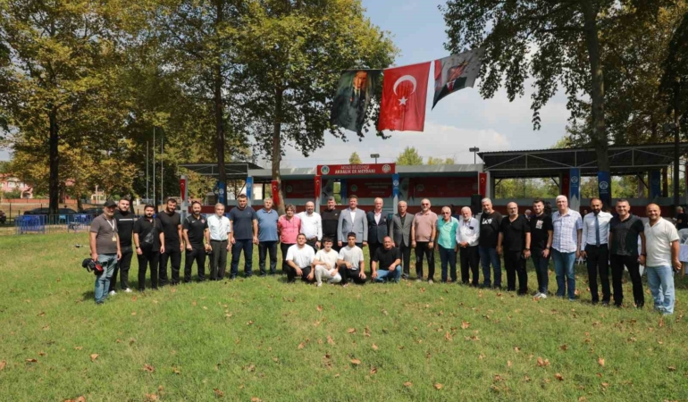 600 pehlivanın boy göstereceği 59. Tarihi Akbalık Yağlı Güreşleri’nde büyük heyecan yaşanacak