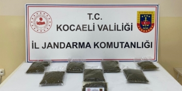 8 adrese uyuşturucu baskını: 10 kişi yakalandı