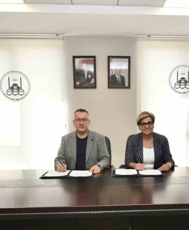 Adapazarı Belediyesi Baro’nun adli yardım protokolünü imzaladı