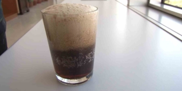 Aileler dikkat: Çocuğunuz her gün şekerli içecek tüketirse kolon kanseri riski yüzde 32 artabilir