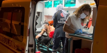 Ailesiyle tartıştı, kendisini ayırmak isteyen guruba küfür edince hastanelik oldu