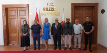 AK Parti teşkilatından Belediye Başkanı Subaşı’na ziyaret