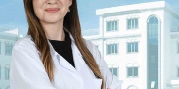 Alzheimer ile başa çıkmanın yolu hastalığı tanımaktan geçiyor