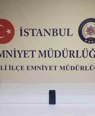 Antalya’dan İstanbul’a tatile gelen aileye hırsızlık şoku: Araçtan telefonu çalıp kayıplara karıştı