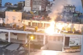 Arnavutköy’de elektrik telleri havai fişek gibi patladı, o anlar kamerada