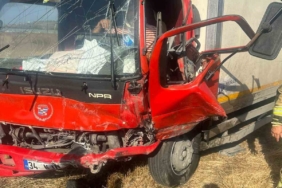 Arnavutköy’de hatalı sollama kazası: 3 yaralı