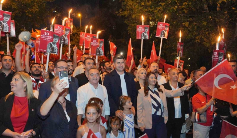 Ataşehir’de 30 Ağustos Zafer Bayramı coşkuyla kutlandı