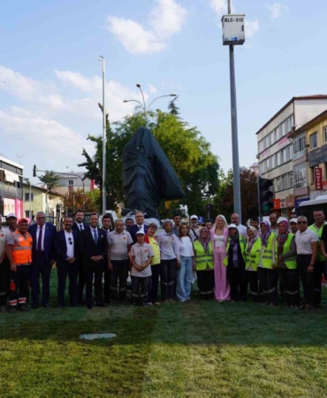 Atatürk heykeli ve refüj düzenlemesiyle Bilecik’in vitrini güzelleşti
