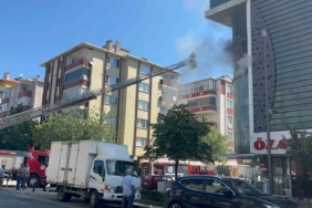 AVM alev alev yandı