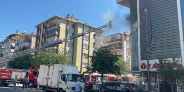 AVM alev alev yandı