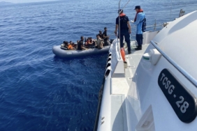 Ayvacık açıklarında 18 kaçak göçmen yakalandı