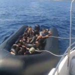 Ayvacık açıklarında 20 kaçak göçmen yakalandı