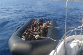 Ayvacık açıklarında 20 kaçak göçmen yakalandı