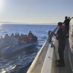 Ayvacık açıklarında 43 kaçak göçmen yakalandı