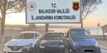 Ayvalık’ta 22 göçmen, 3 organizatör jandarmadan kaçamadı